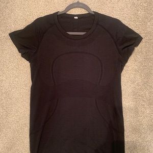 Lululemon swiftly tech